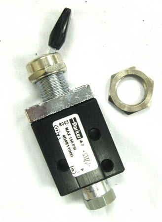 ARPECO AIR SWITCH / AIR TOGGLE POPET VALVE W/ LOCK OUT-1